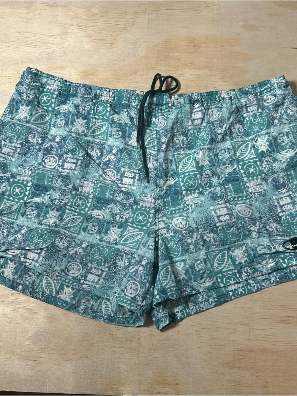 Vintage Champion Floral Hawaiian Shorts 2XL Teal Mesh Lined 90s Swim Trunks 3”